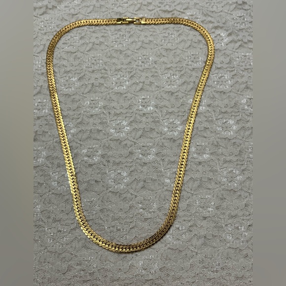 Napier Jewelry - Napier/vintage, herringbone gold tone necklace 24”
